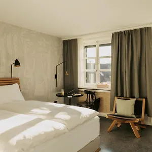 Boutique & Design Volkshaus Базель
