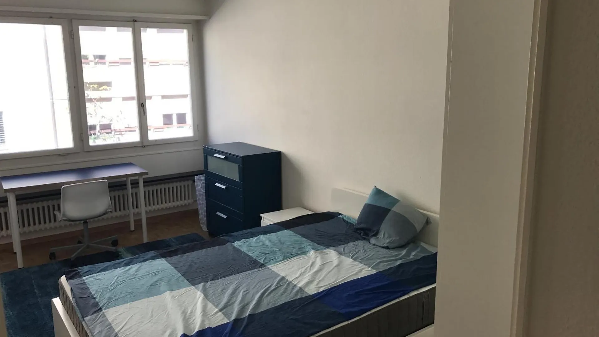 Apartment Eurovision! Spacious 3 Bedroom Apartment, Great Location, 30 Min To Eurovision Basel